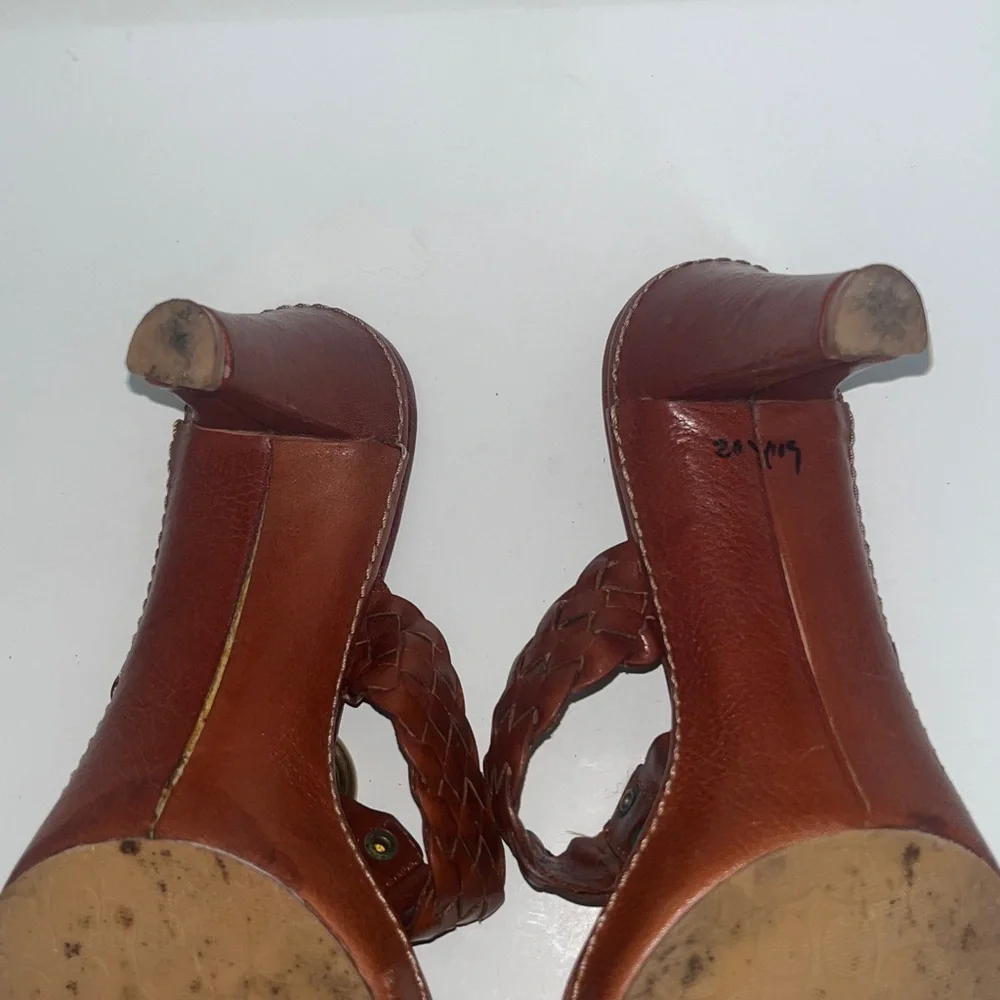 Coach Phebe Tan Vachetta woven Leather. Size 7 1/2 Used excellent condition - Picture 11 of 12